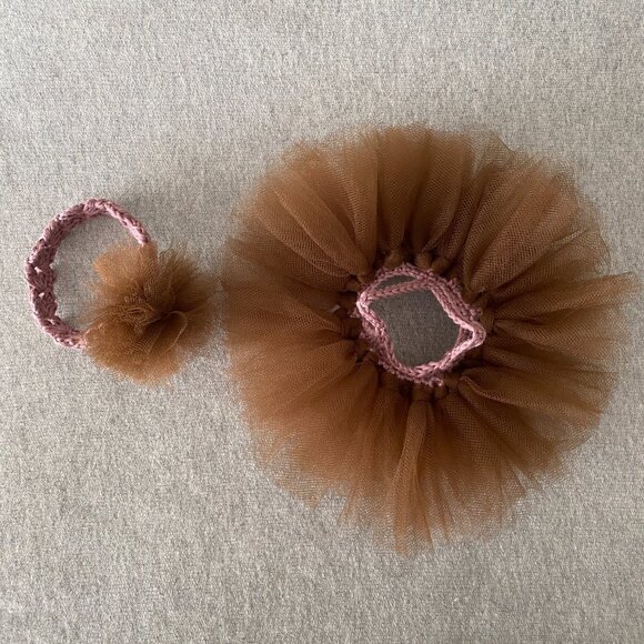 Handmade Crochet Brown Mauve Ballerina Princess Tutu for 17cm Doll 2-Piece Set - Picture 5 of 6